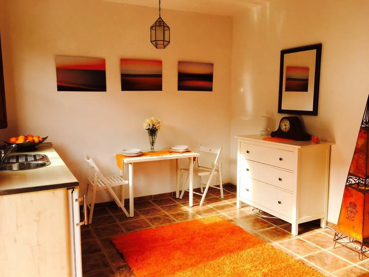 The House Of Oranges Bed & Breakfast Salares Spain