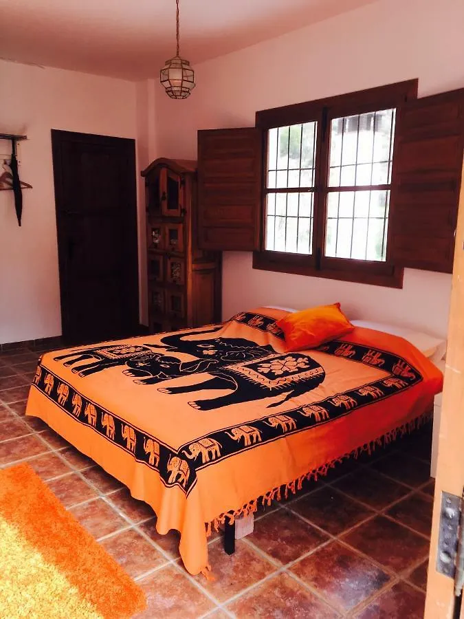 The House Of Oranges Bed & Breakfast Salares