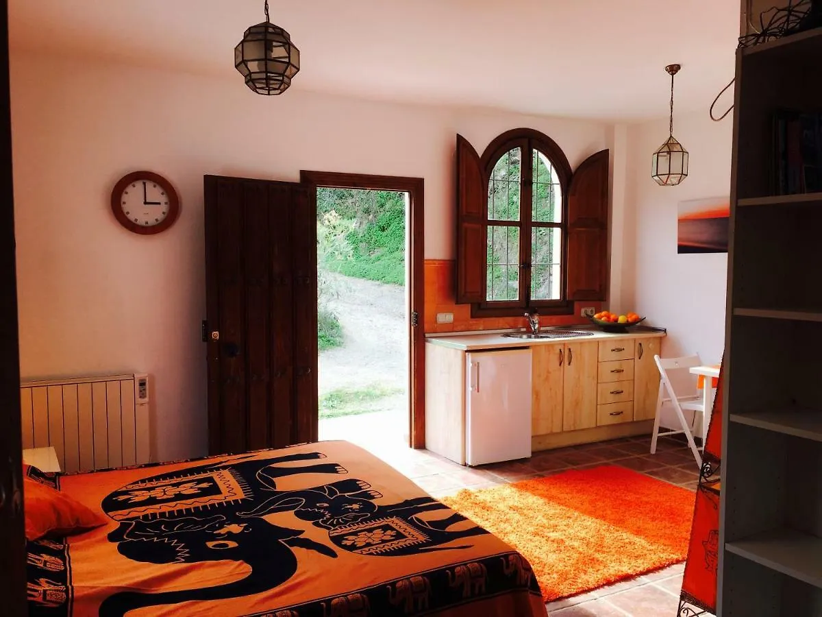 Nocleg ze śniadaniem The House Of Oranges Bed and Breakfast Salares Hiszpania
