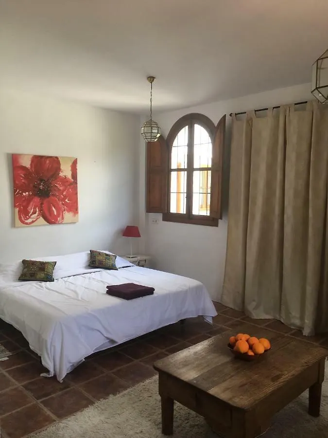 The House Of Oranges Bed and Breakfast Salares
